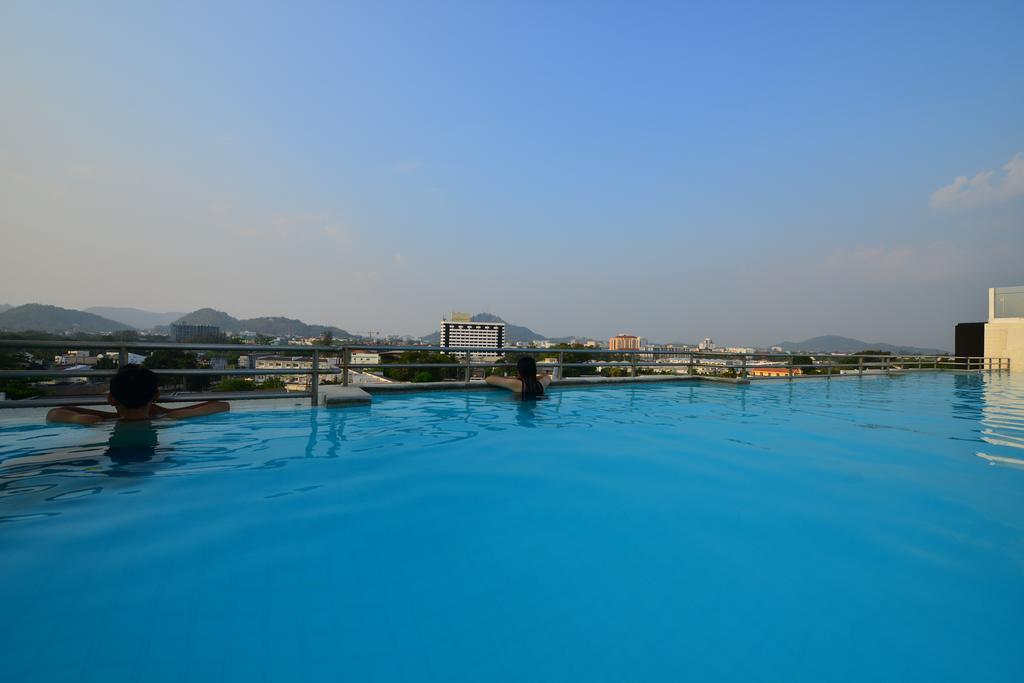 อพาร์ทเม้น Modern Thai Phuket