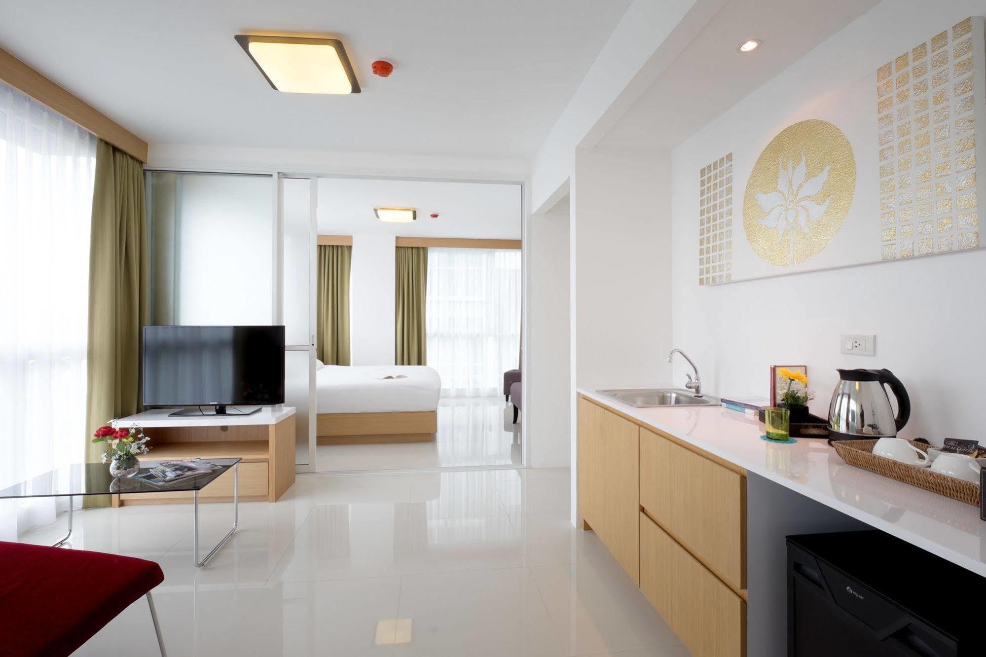 Modern Thai อพาร์ทเม้น Phuket